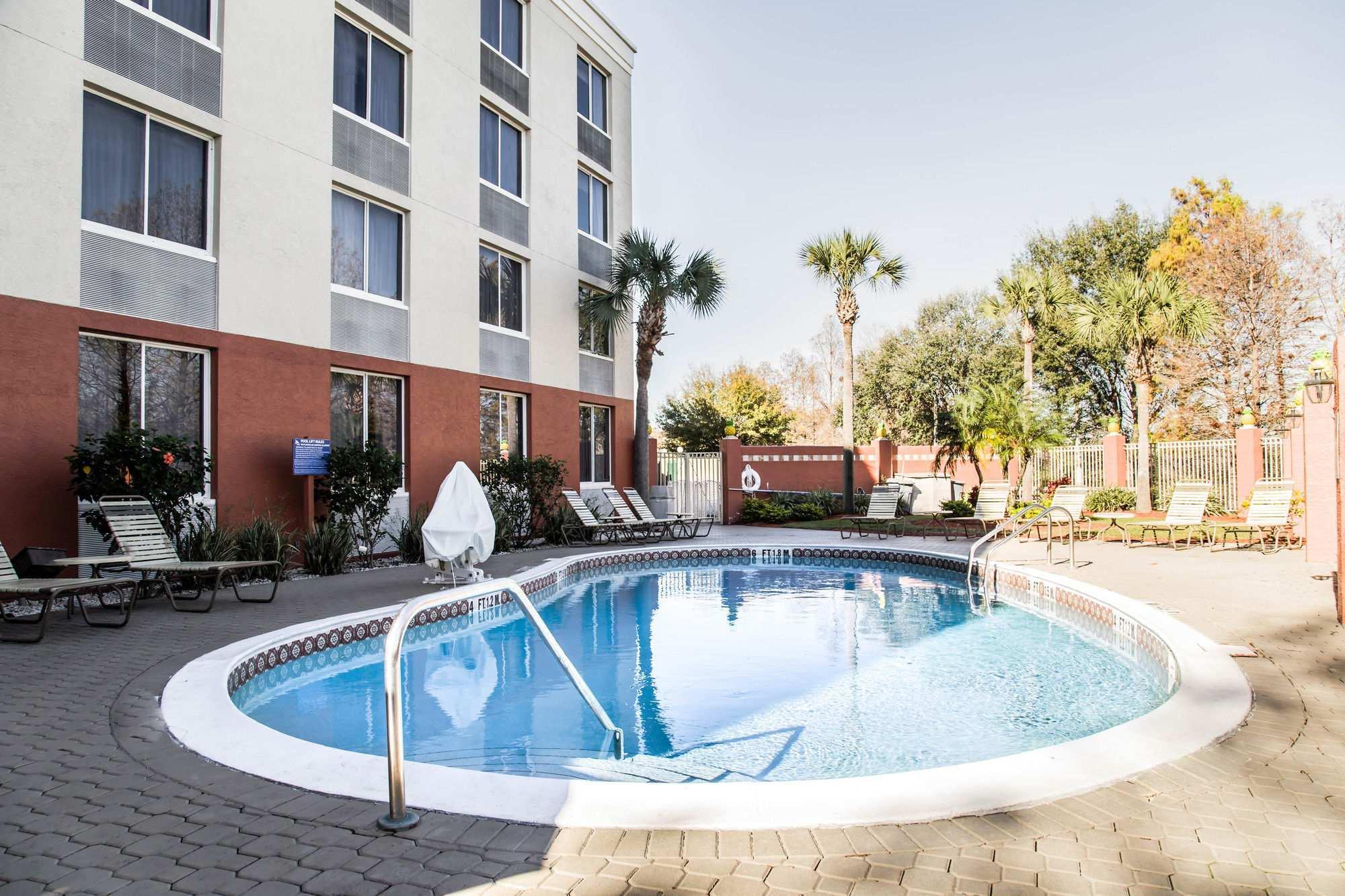 Quality Inn & Suites Near The Theme Parks Orlando Exterior foto