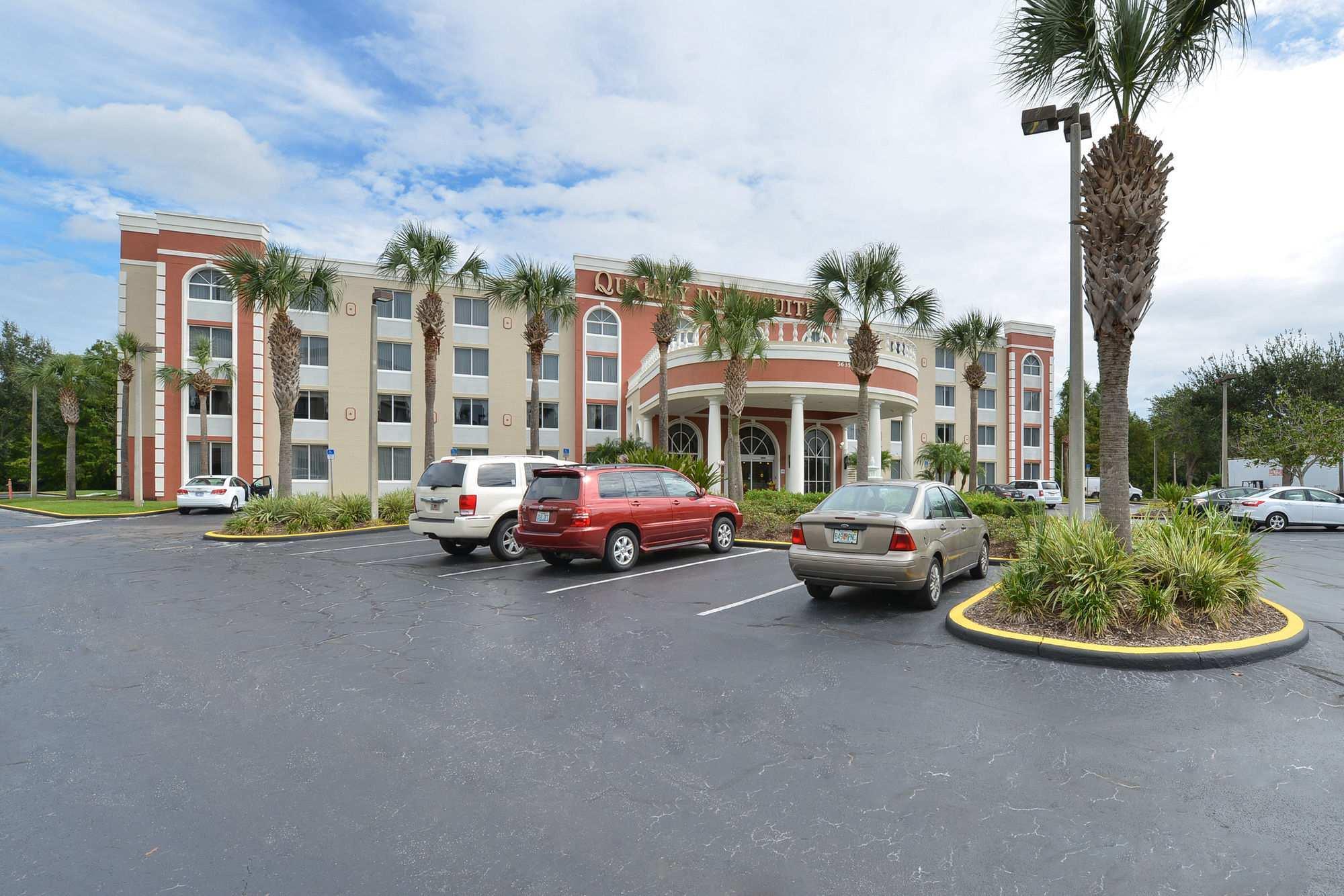 Quality Inn & Suites Near The Theme Parks Orlando Exterior foto