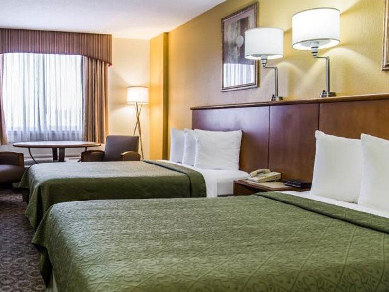 Quality Inn & Suites Near The Theme Parks Orlando Exterior foto